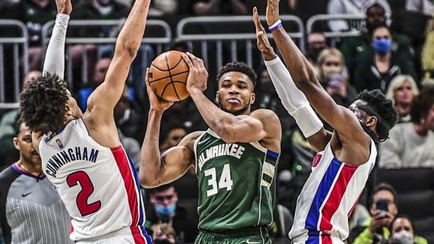 cade cunningham giannis hamidou diallo milwaukee bucks